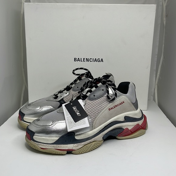 Balenciaga Triple S Silver with Red - Picture 2 of 6